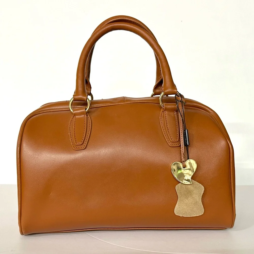 NEW CUORE & PELLE CELESTE‎ SATCHEL PURSE. with DETACHABLE STRAP.